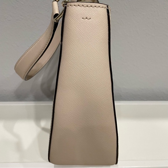 EUC!  Kate Spade Cameron Street Lora Small Saffiano Leather Hobo - Picture 6 of 11